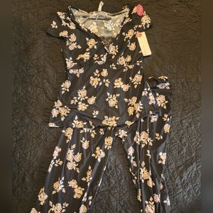 MARILYN MONROSE PJ SET NWT